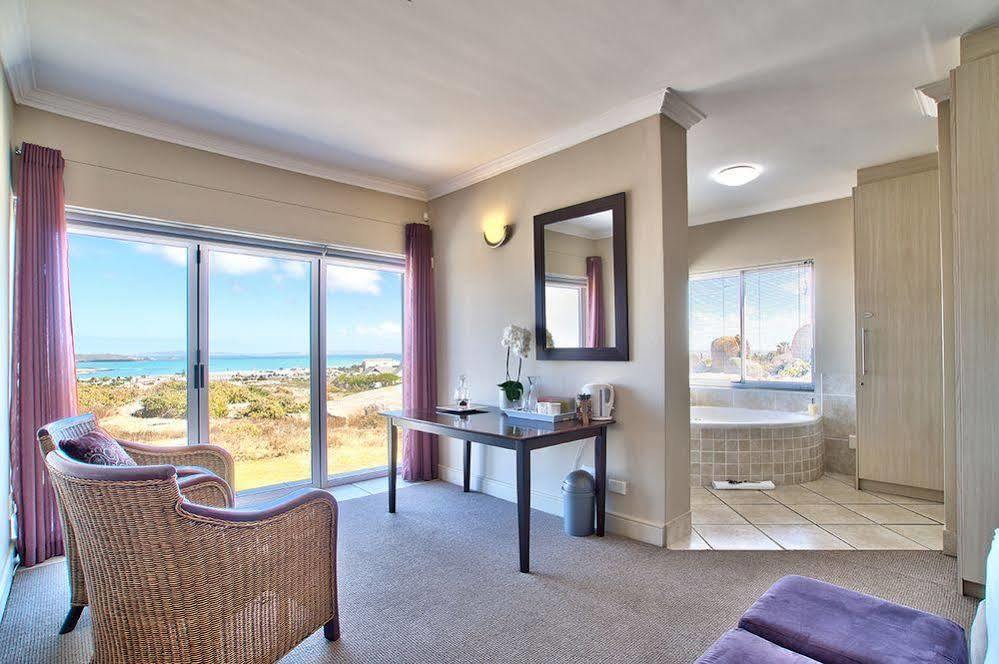 At The Rocks Guesthouse Langebaan Buitenkant foto